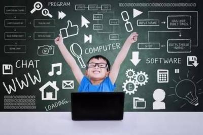 人工智能時(shí)代的教育革新 中小學(xué)AI課程與編程教育的推廣路徑